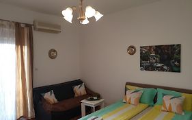 Dalia Apartment & Rooms
